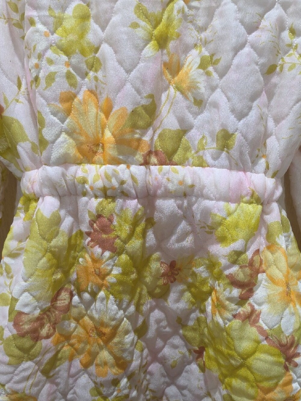 Vintage 1960's Floral Quilted Belted Coatigan in Pastel Yellow & Peach - Picture 10 of 15